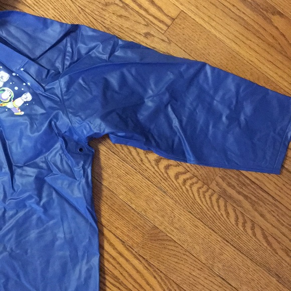 Disney Buzz Light Year raincoat size L (10/12) - Picture 4 of 5
